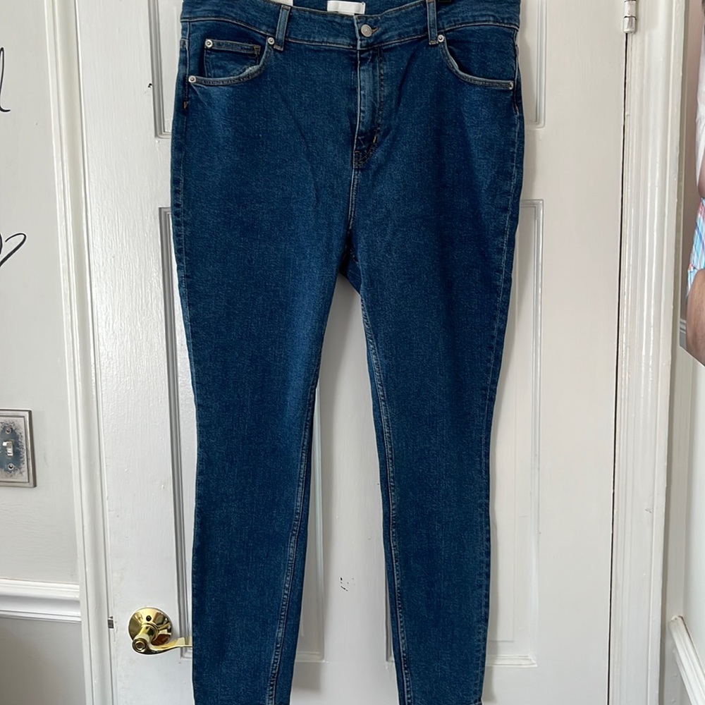 Skinny / high waisted